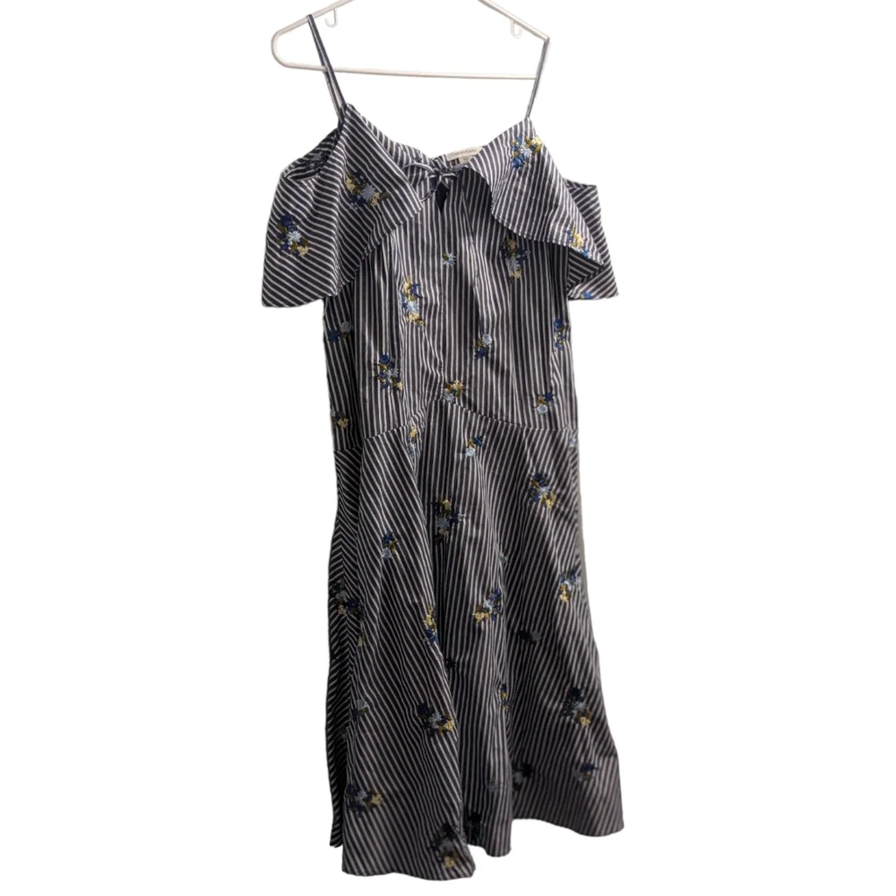 Calvin Klein Cold Shoulder Pin Striped Floral Embroidered Midi Dress 8 - Picture 3 of 4